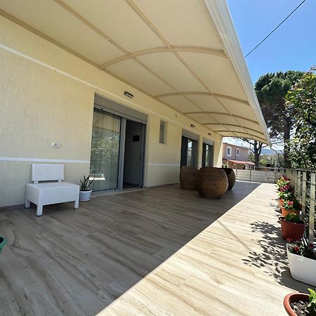 Arial Trinity Suites Vlorë Exterior foto