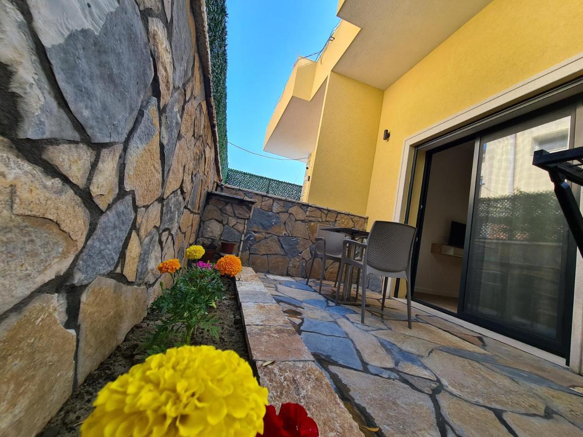 Arial Trinity Suites Vlorë Exterior foto
