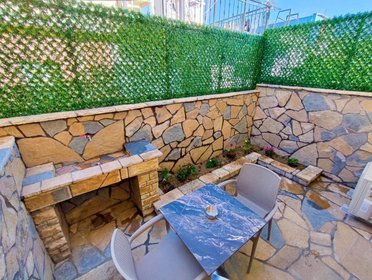 Arial Trinity Suites Vlorë Exterior foto
