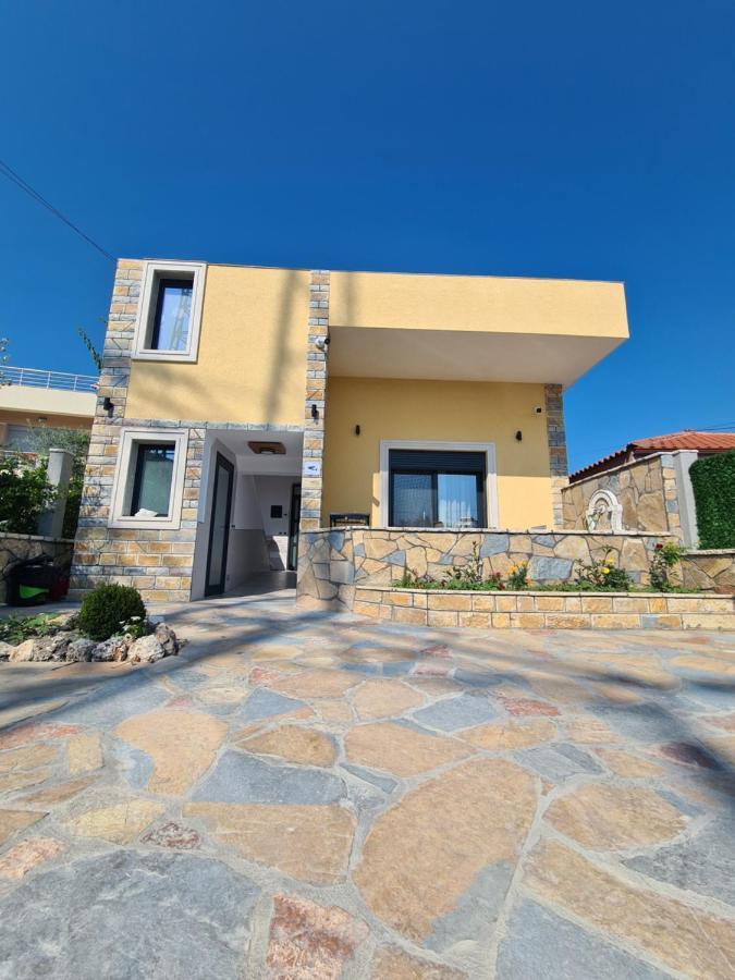 Arial Trinity Suites Vlorë Exterior foto