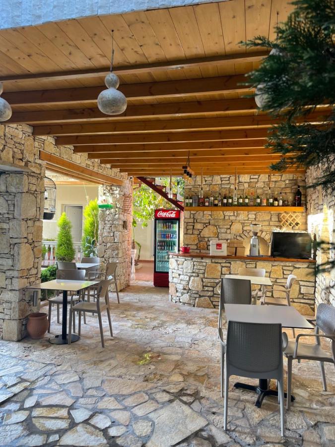 Arial Trinity Suites Vlorë Exterior foto