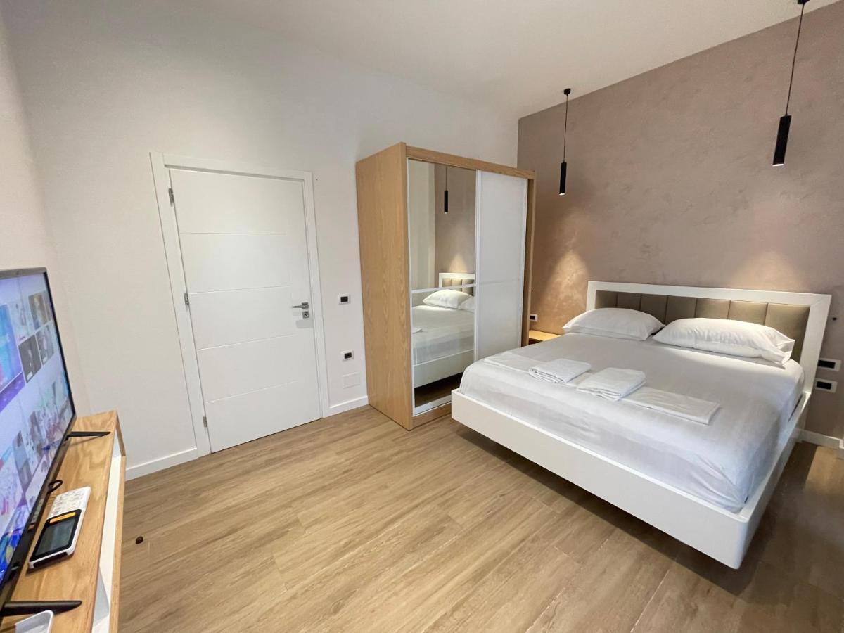 Arial Trinity Suites Vlorë Exterior foto