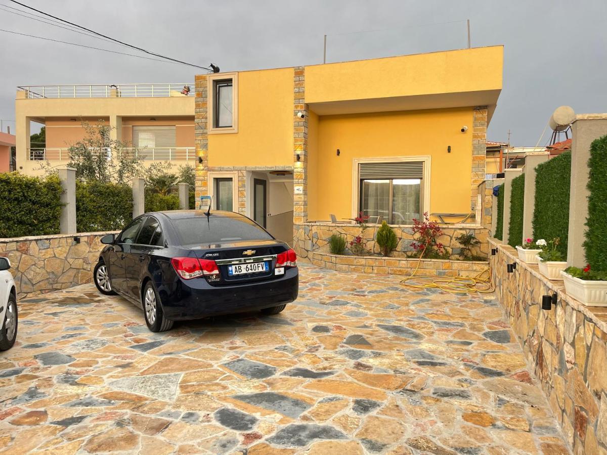 Arial Trinity Suites Vlorë Exterior foto