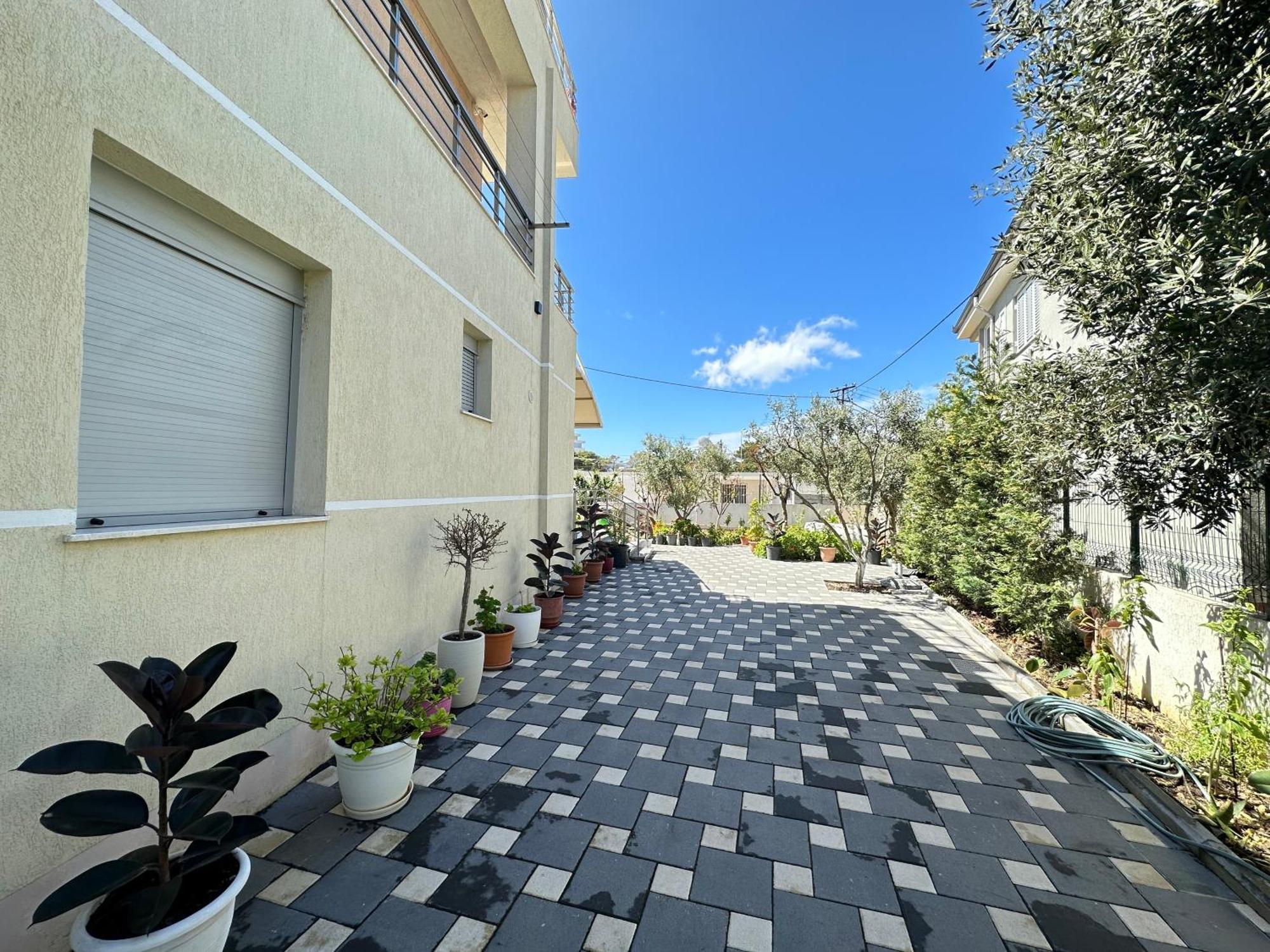 Arial Trinity Suites Vlorë Exterior foto
