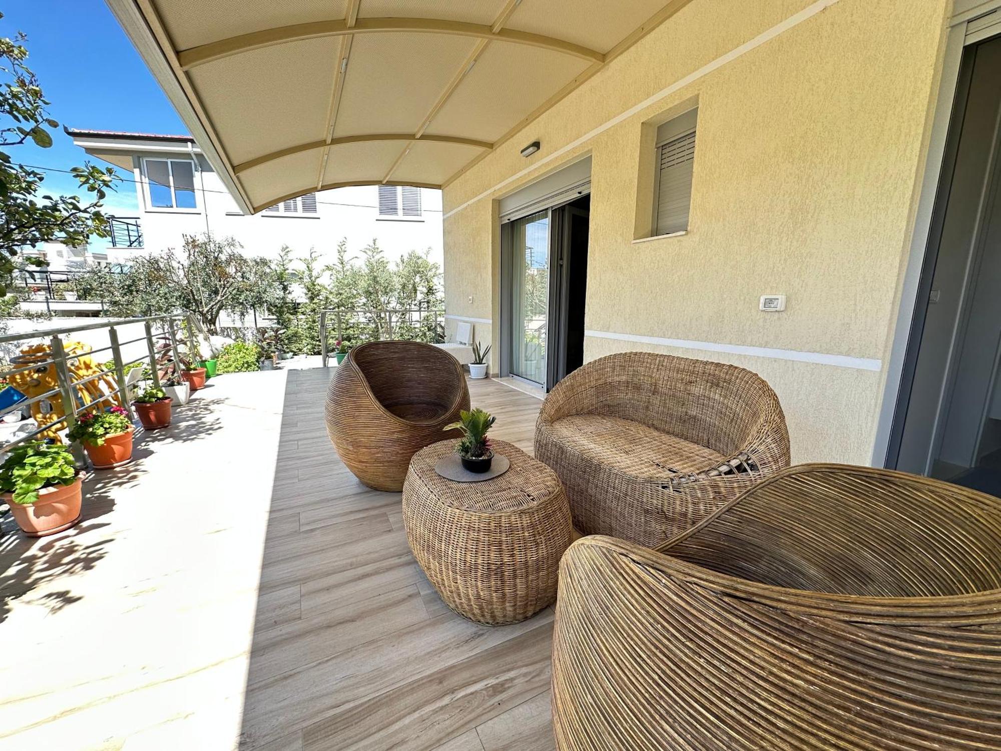 Arial Trinity Suites Vlorë Exterior foto